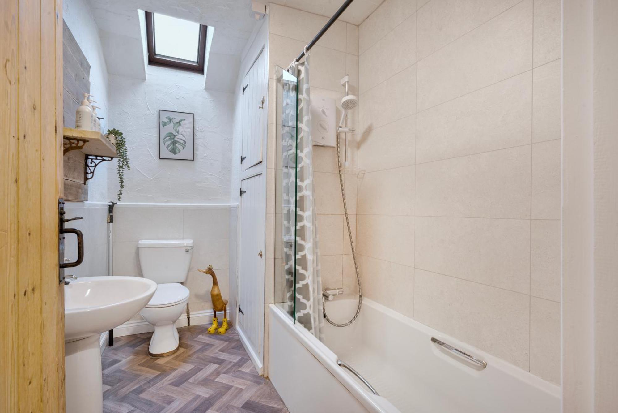 The Gilpin Farmhouse, Lake District Getaway Levens エクステリア 写真