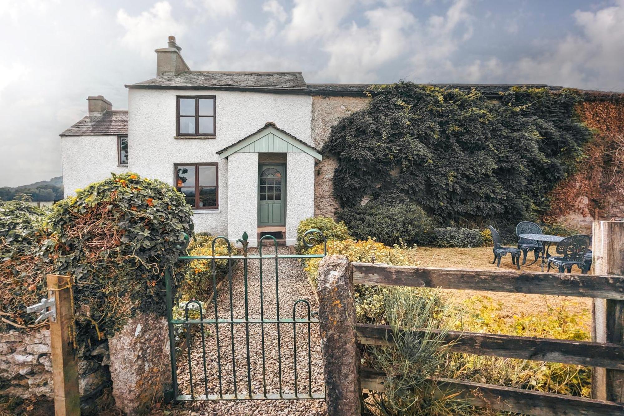 The Gilpin Farmhouse, Lake District Getaway Levens エクステリア 写真